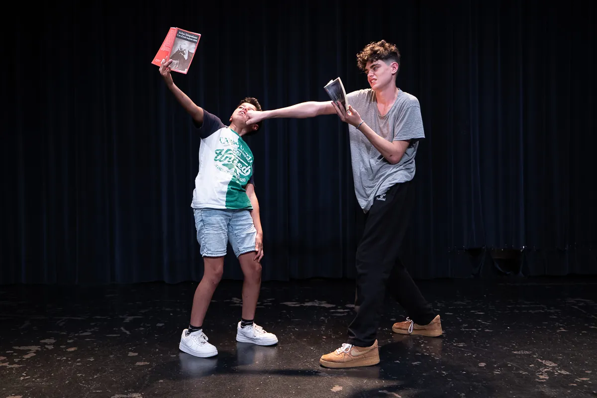 Lire - Romain Beaumont